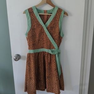 Dear Creatures Size M mint and peach dress